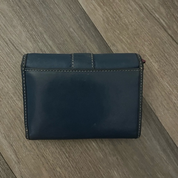 Coach wallet in Turquoise with Signature Logo Print​ - Picture 2 of 3